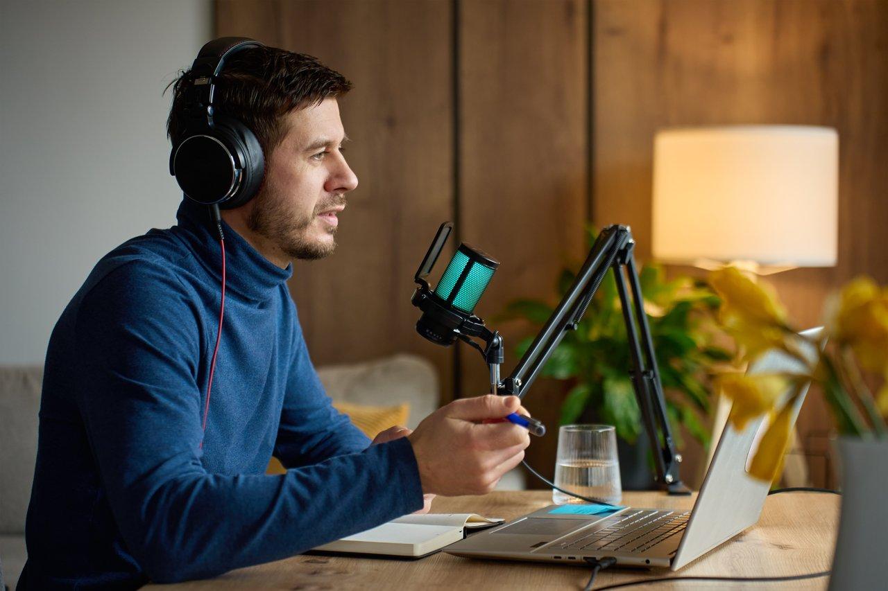 Test longue durée Audio-Technica AT2020 USB en podcast nomade : performance, robustesse et limites