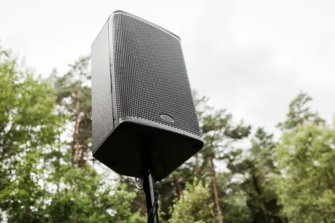 Enceintes PA 1000W pour DJ sets extérieurs : allier puissance, robustesse et qualité-prix