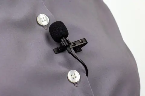 Micro-cravate à double directivité : choisir l'outil idéal pour une vidéo YouTube professionnelle