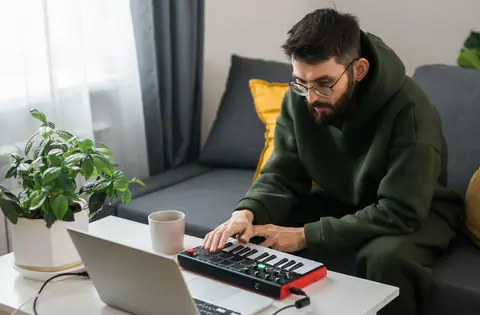 Top 5 claviers maîtres MIDI compacts pour espace réduit