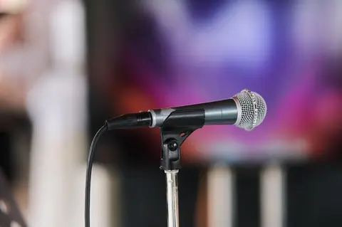 Top 5 des microphones Shure pour voix parlée et chant en enregistrement numérique