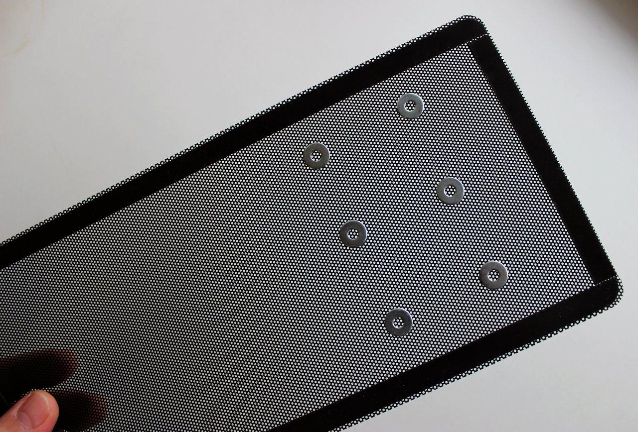 Caisson de basse 12 pouces avec isolation pour une répétition en appartement, protection efficace contre les vibrations.