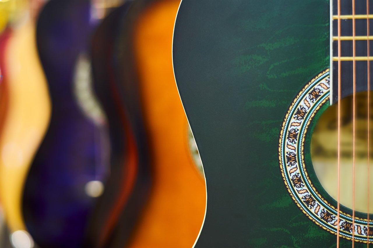 Collection de cinq guitares acoustiques à pan coupé, idéale pour jeunes musiciens intermédiaires en 2026.