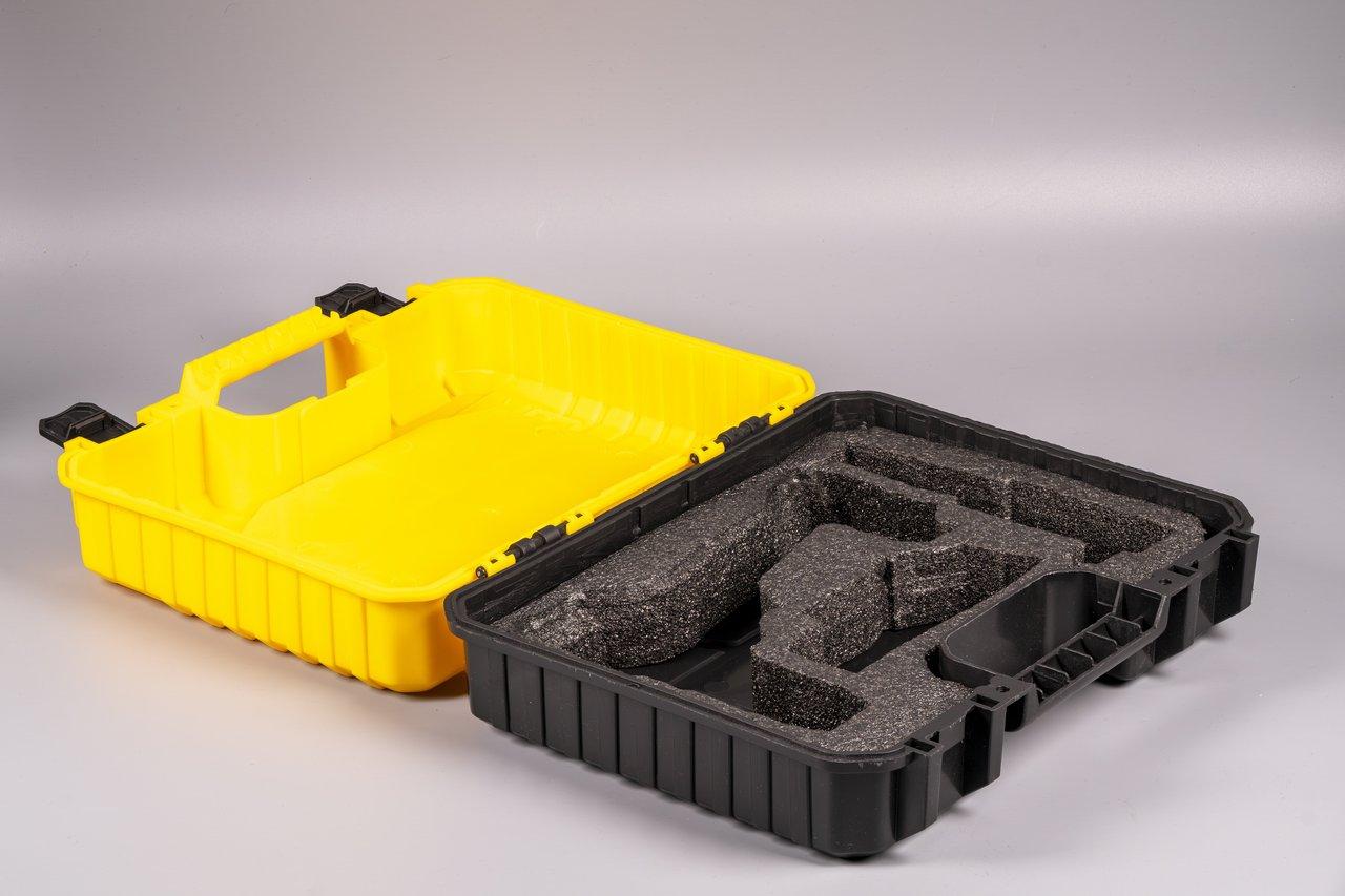 Intérieur en mousse sur mesure haute densité pour un custom foam guitar amplifier case, assurant une protection optimale.