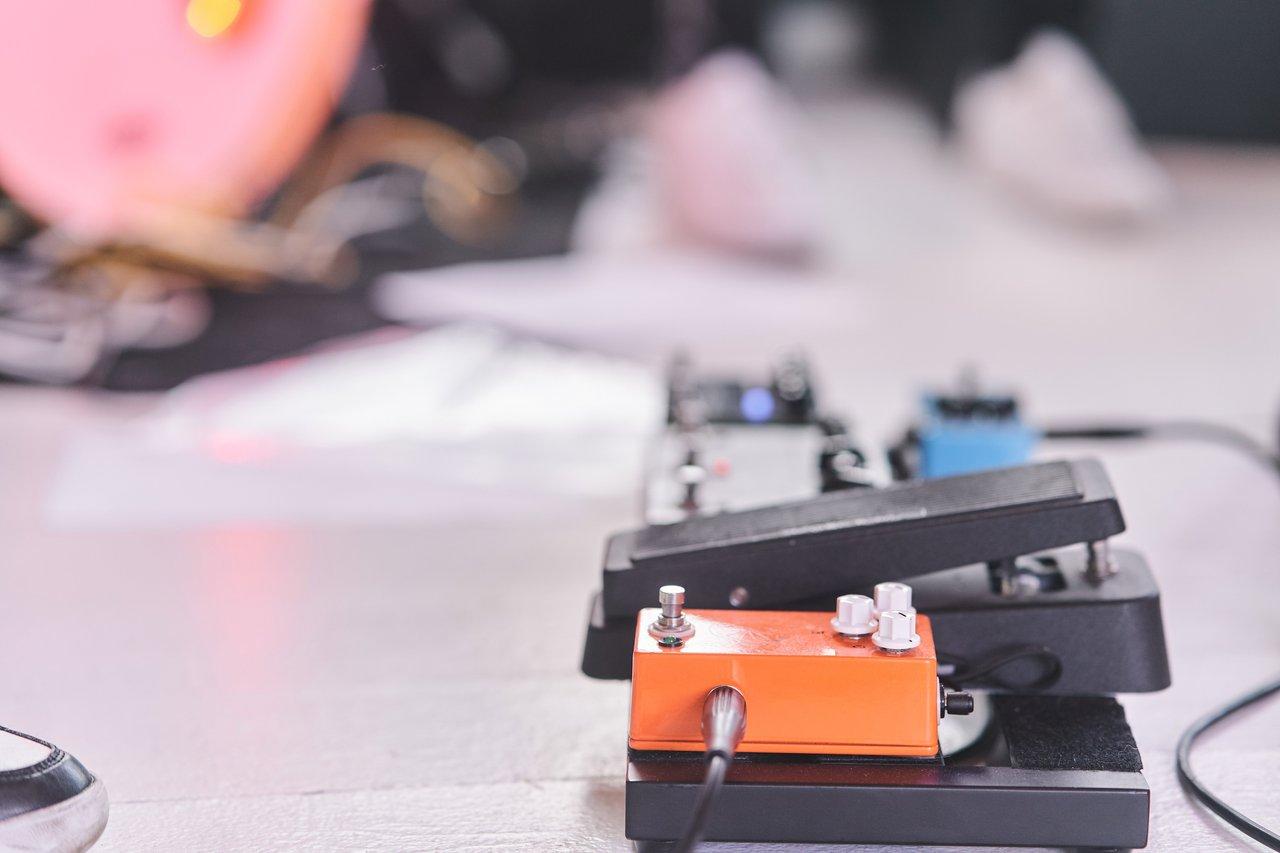 Une sélection de pédales d’effet analogiques pour guitare disponibles en ligne en 2026.